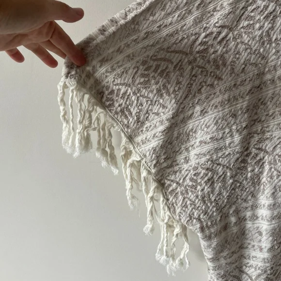 Free People Fringe Open Front Aztec Pattern Mid Length Kimono Gold Small - Picture 6 of 9